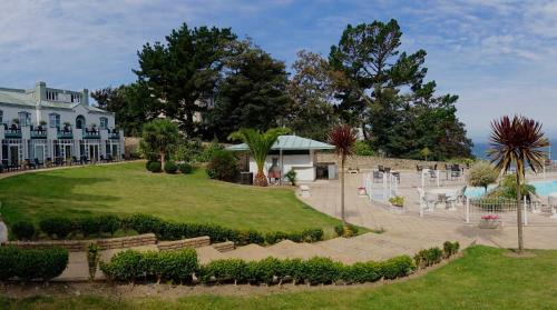 Triple Room with Garden View