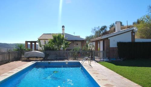 Three-Bedroom Villa (6-8 Adults)