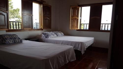 Triple Room with Private Bathroom