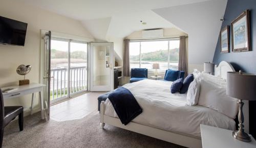 Portside Premium King Waterview