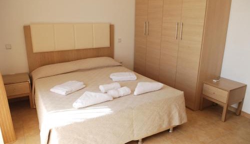 One-Bedroom Apartment with Land View (2 Adults + 1 Child)