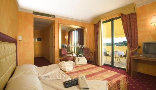 Junior Suite with Terrace