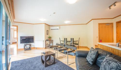 Un-Serviced One-Bedroom Apartment