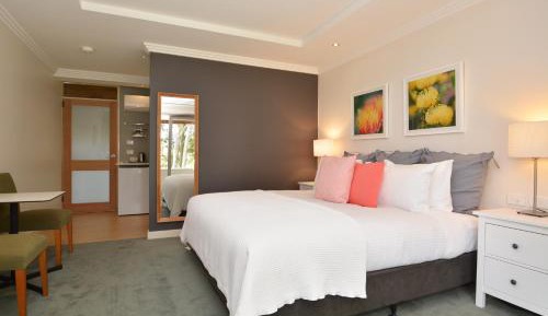 Standard King Suite