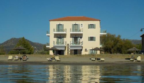 Superior Apartment with Front Sea View (2 Adults + 1 Child)