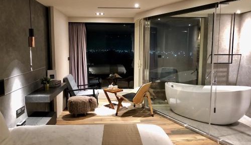Deluxe Double Room with Bath