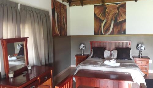 Deluxe Suite with Spa Bath