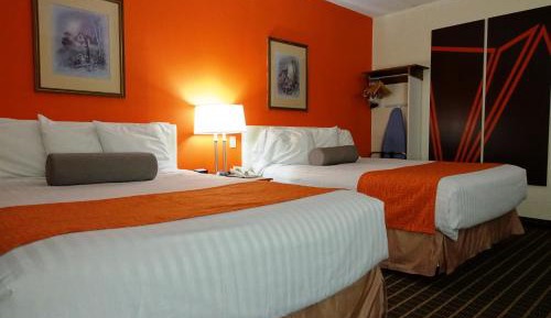 Queen Room with Two Queen Beds - Non-Smoking