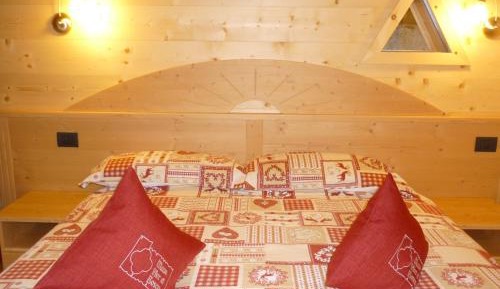 One-Bedroom Apartment (4 Adults)