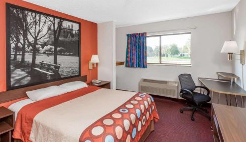 King Room - Non-Smoking