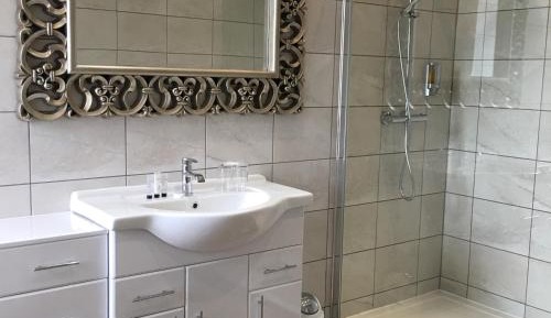 Double Superior Ensuite Room