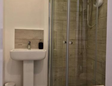 Deluxe Double Room with Shower
