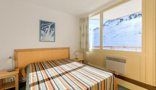Select One-Bedroom Apartment (6 People)