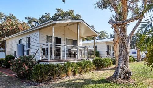 Lorikeet Two Bedroom Cabin