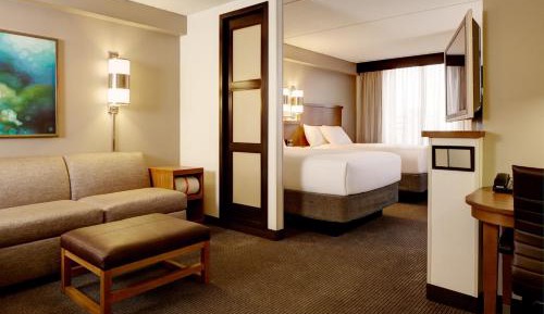 Double Room with Two Double Beds and Sofa bed - High Floor