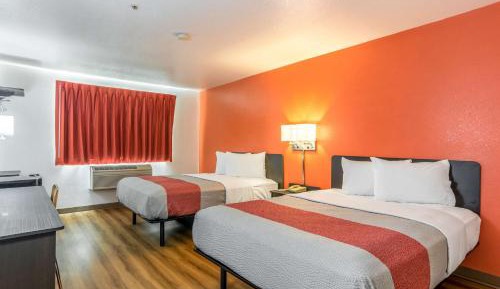 Queen Room with Two Queen Beds - Non-Smoking