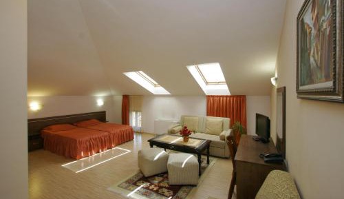 Junior Suite (3 Adults)