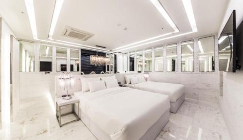 Royal Suite #1302
