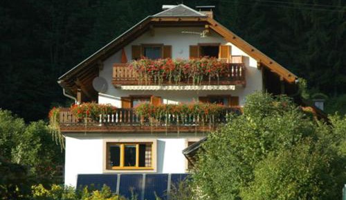 One-Bedroom Apartment with Balcony