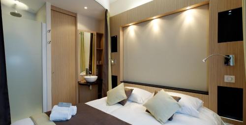 Cozy Double Room