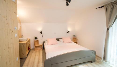 Double Room with Mountain View