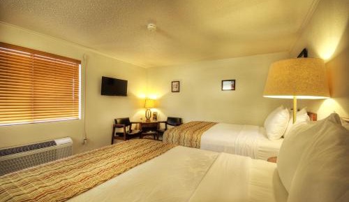Upstairs Queen Room with Two Queen Beds