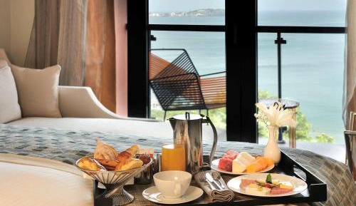 Deluxe King Room with Sea View