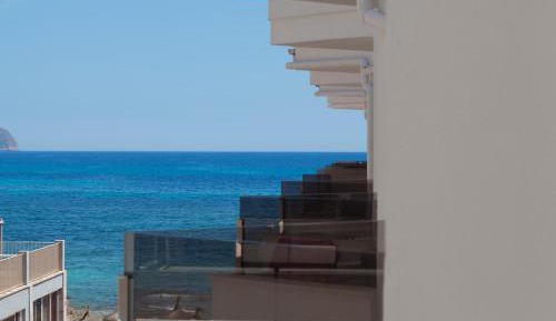 Apartment with Lateral Sea View