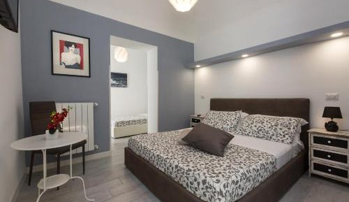 Quadruple Room with Private Bathroom