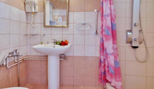 Apartment (2 Adults)