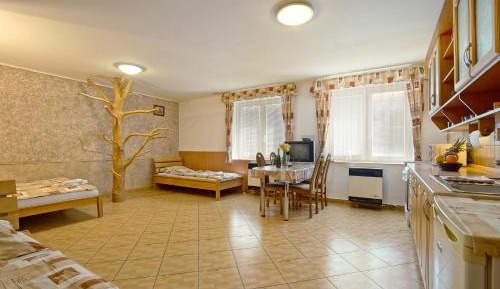 Economy Quadruple Room with Shared Bathroom