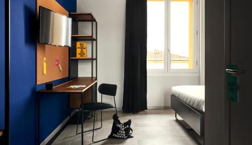 Standard Queen Room