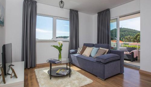 One Bedroom Apartment with Balcony
