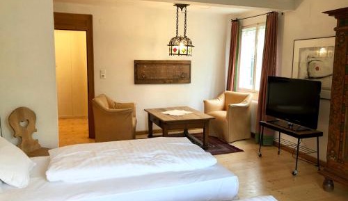 Deluxe Apartment