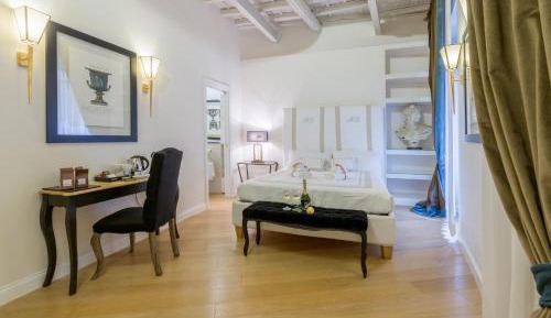 King Room with Spa Bath