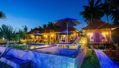 Deluxe Double Room (2 Adults + 1 Child)