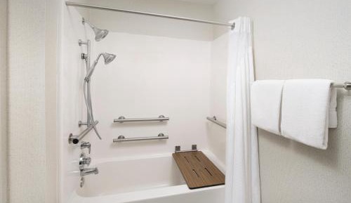 King Room - Mobility Access/Hearing Accessible