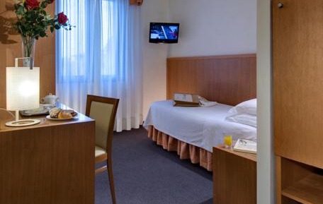 Classic Single Room