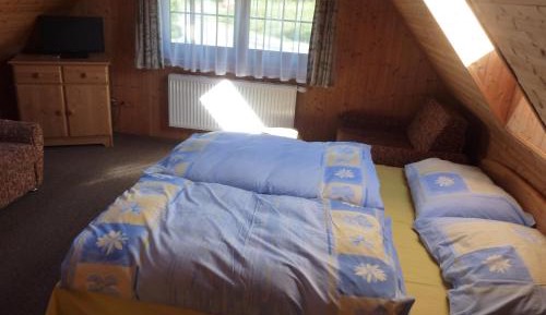Triple Room with Bathroom