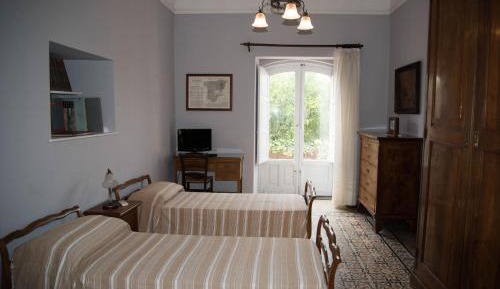 Large Double or Twin Room