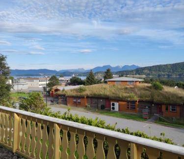 Alesund Bed & Breakfast | Cozy Bed and Breakfast with Kitchen in Private Residence