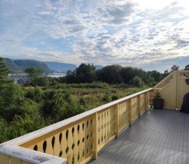 Alesund Bed & Breakfast | Cozy Bed and Breakfast with Kitchen in Private Residence