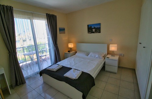 Peyia Town House | Poolside Retreat with Garden Access near Sandy Beach