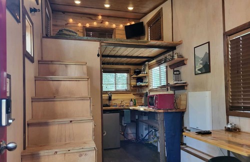 Cripple Creek Cabin | Cozy Mountain Tiny Home Near Cripple Creek - Guest Rated 9/10