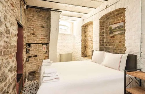 Balat Villa | Balat Heritage Close to Iconic Spots