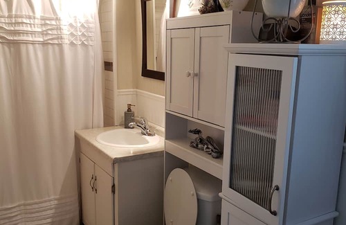 Crystal Beach Cottage | Cozy Cottage Steps from Lake Erie with Pool & Spa Amenities