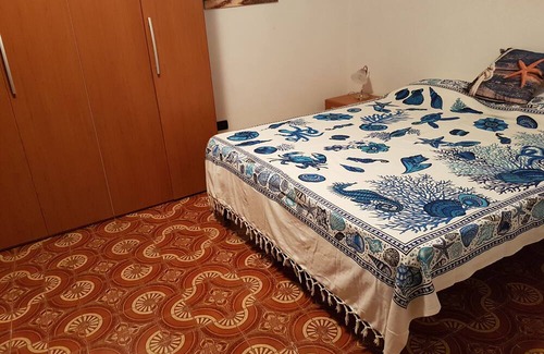Villanova Monteleone House | Historic Center Rooms with Private Bathrooms Near Bus Stop