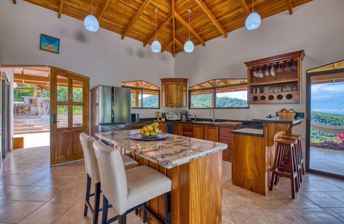 Samara House | Captivating House with Oceanfront Views and Private Pool