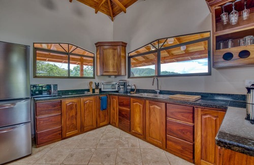 Samara House | Captivating House with Oceanfront Views and Private Pool