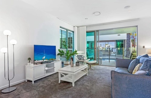 Pelican Waters Villa | Experience Waterfront Living at Pelican Waters Resort